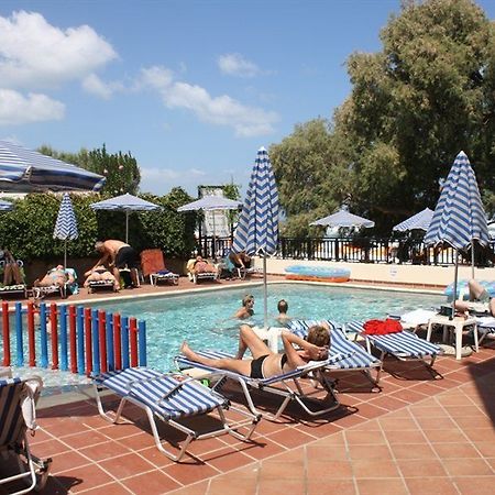 Margarita Beach Hotel Agia Marina Dış mekan fotoğraf