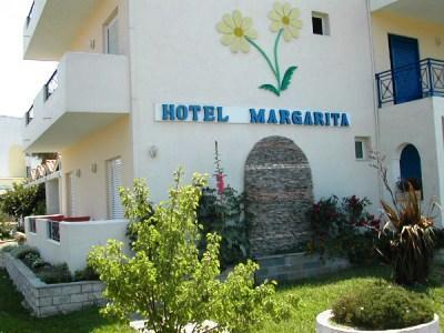Margarita Beach Hotel Agia Marina Dış mekan fotoğraf