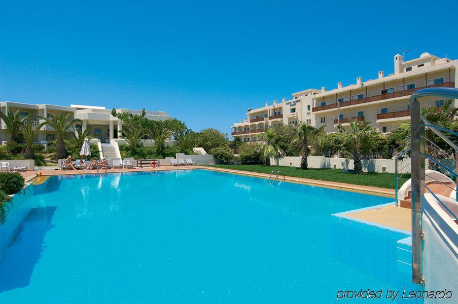 Margarita Beach Hotel Agia Marina Dış mekan fotoğraf